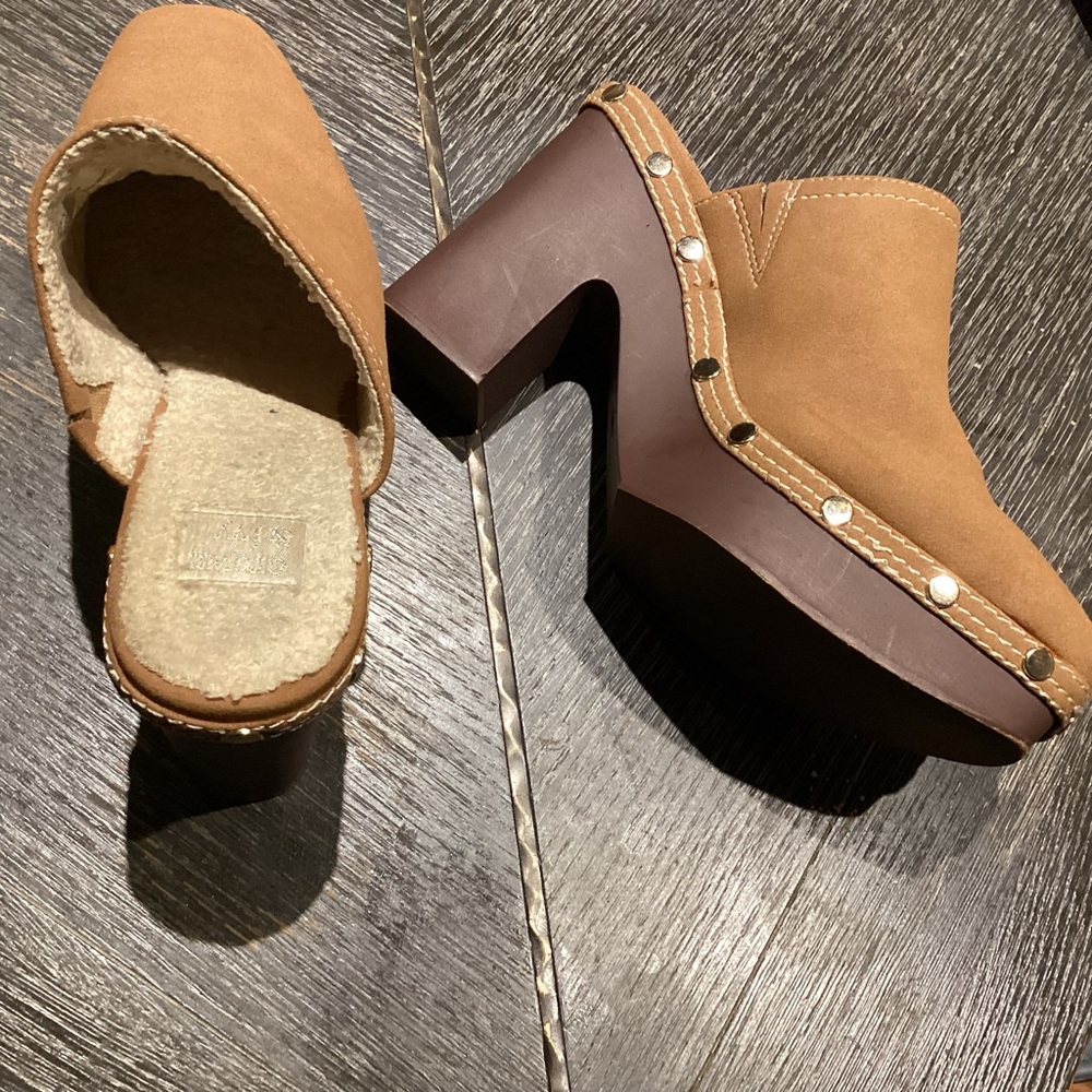Women’s Tan Suede Studded Clog Mules